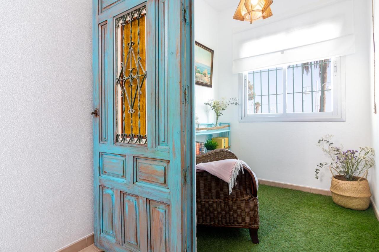 Sea & Wave Al Rolo Beach Apartment マラガ エクステリア 写真