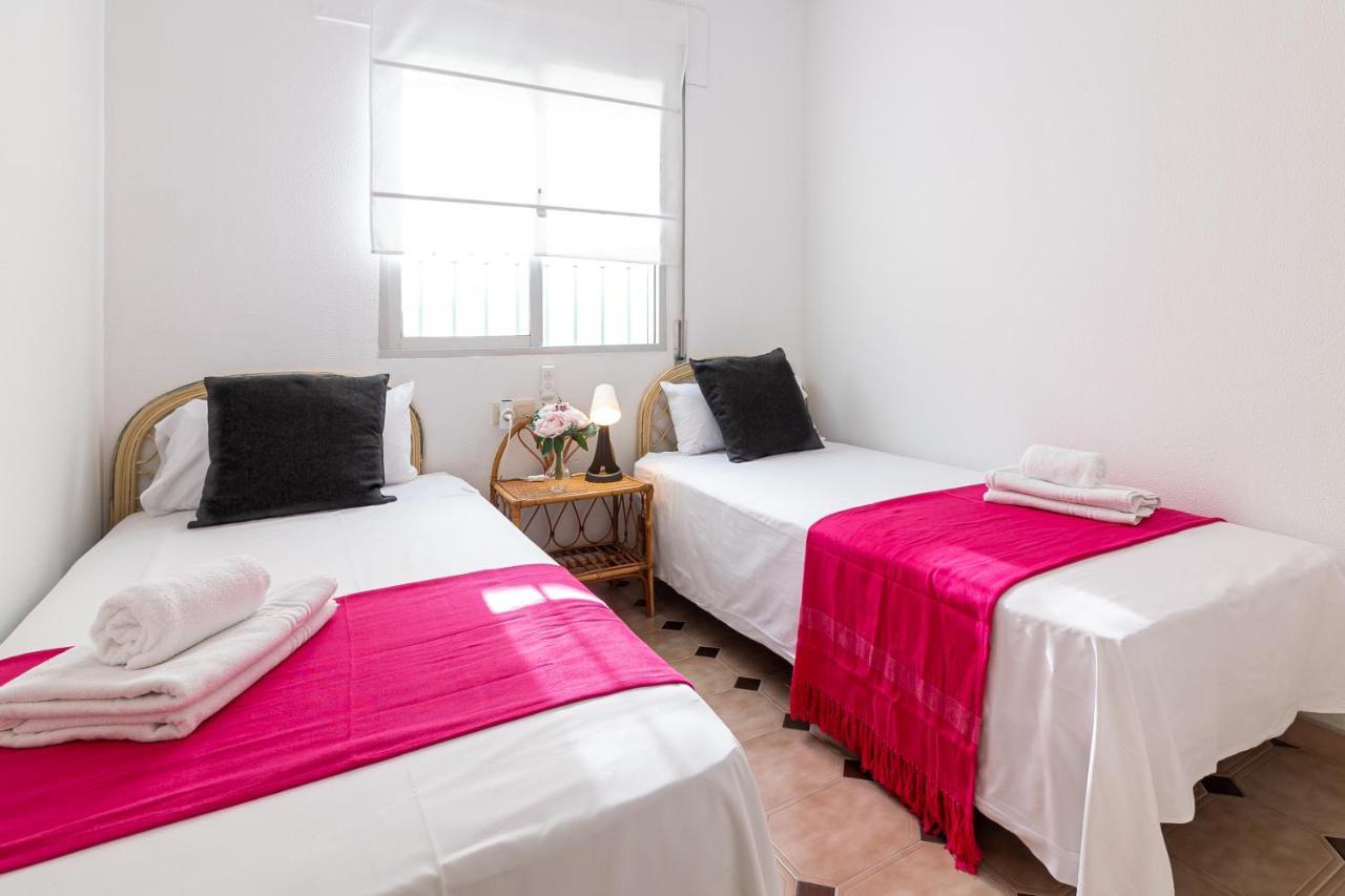 Sea & Wave Al Rolo Beach Apartment マラガ エクステリア 写真