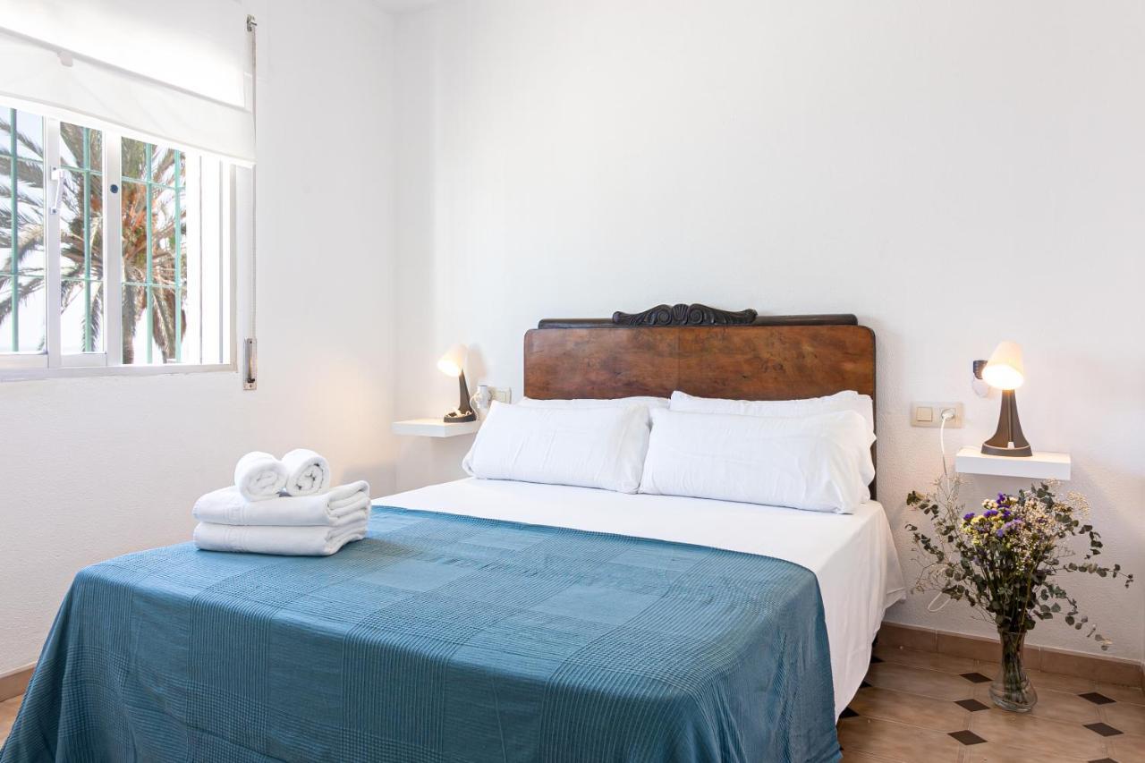Sea & Wave Al Rolo Beach Apartment マラガ エクステリア 写真