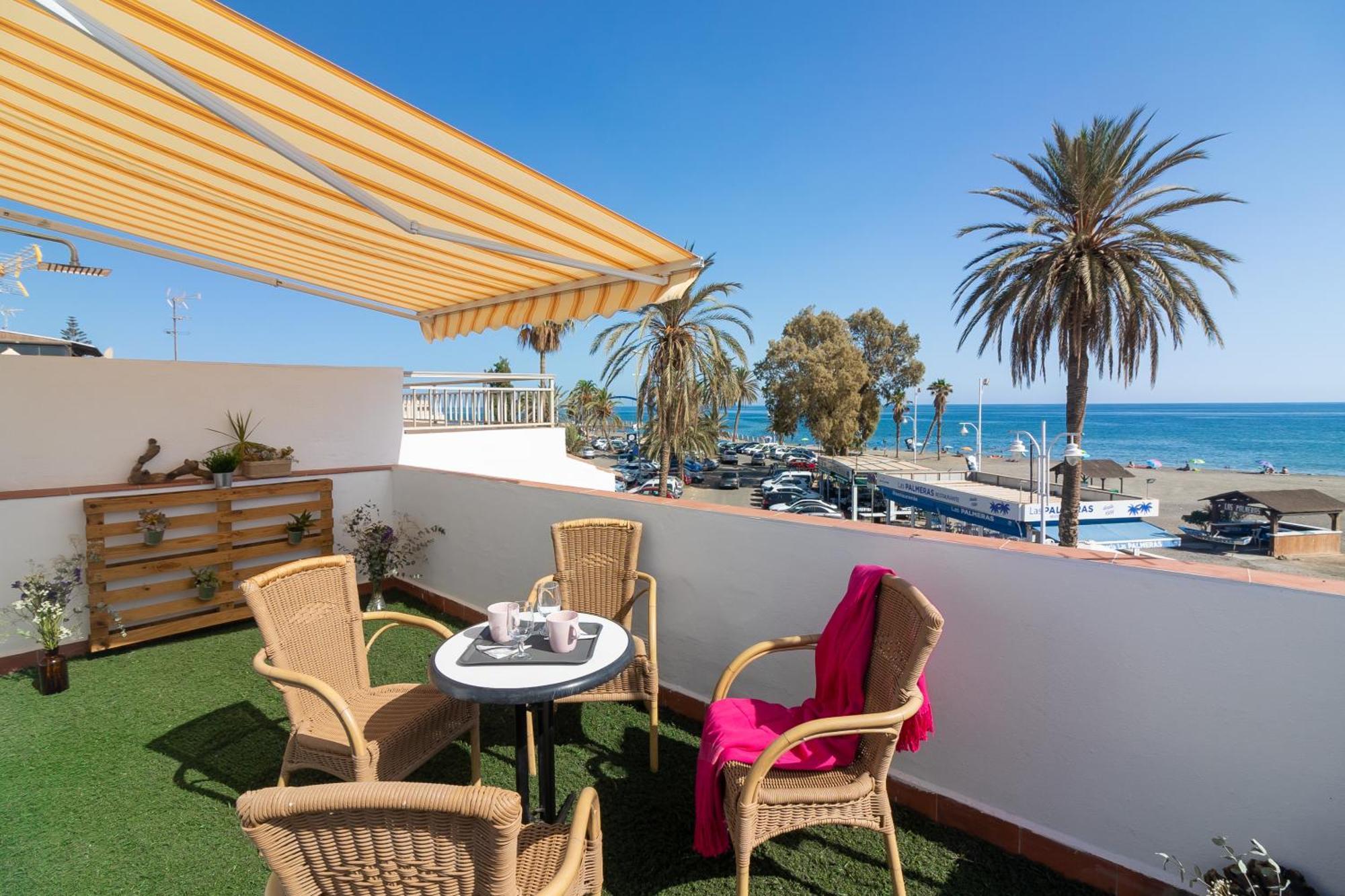 Sea & Wave Al Rolo Beach Apartment マラガ エクステリア 写真